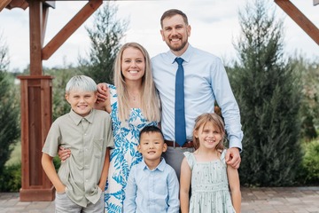 Jeremy & Vanessa Riffel adoption profile photo