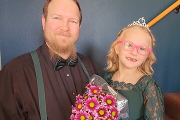 Dan & Sarah Wolcott adoption profile photo
