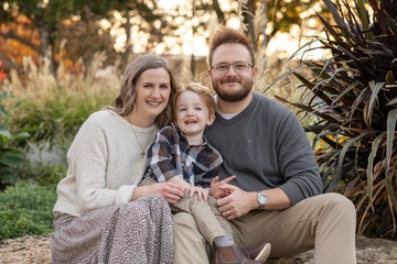 Avery & Kasey Holt adoption profile photo