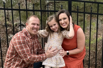 Luke and Lorianne Montsinger adoption profile photo