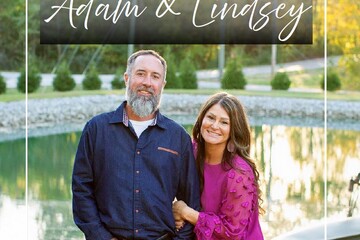 Adam and Lindsey Moore adoption profile photo
