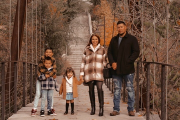 Jennifer & Carlos Morales adoption profile photo